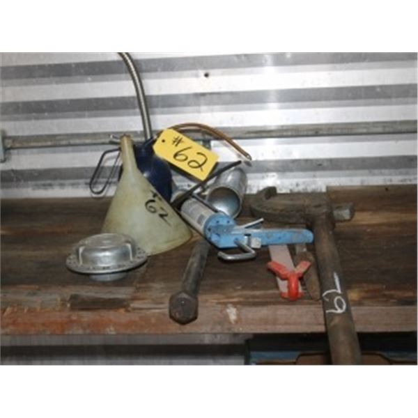 FUNNELS, OIL CANS, SPECIAL TOOL