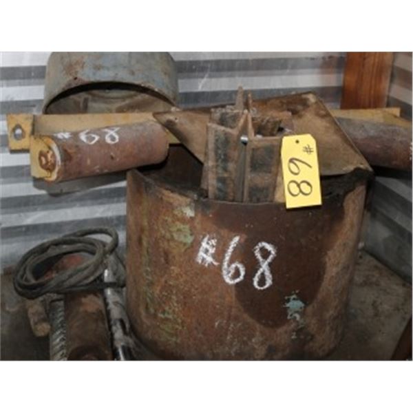 QUANTITY OF STEEL PARTS