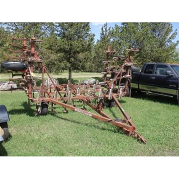 COCKSHUTT APPROX. 23' CULTIVATOR