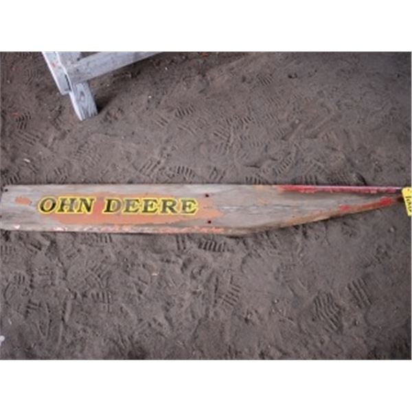 JOHN DEERE WOOD BOARD