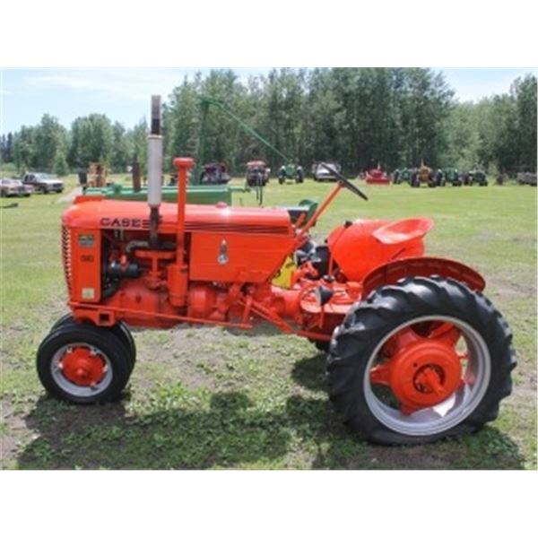 CASE VAC NO. 124 TRACTOR