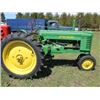Image 5 : JOHN DEERE MODEL B TRACTOR