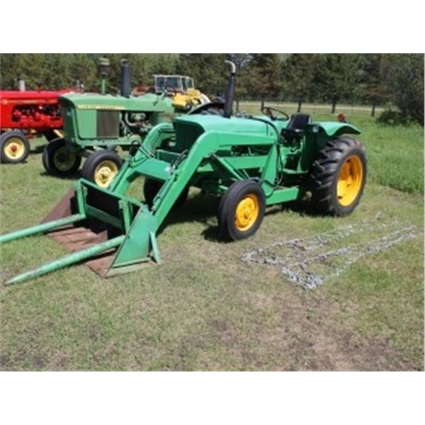 JOHN DEERE 510 GAS TRACTOR