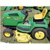 Image 2 : JOHN DEERE 320 RIDING MOWER