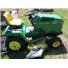 Image 5 : JOHN DEERE 320 RIDING MOWER