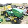 Image 6 : JOHN DEERE 320 RIDING MOWER