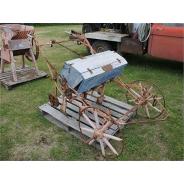 KELL & CO 7 RUN SEED DRILL