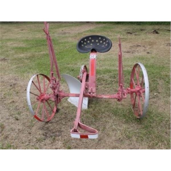 SINGLE BOTTOM HORSE DRAWN PLOW C/W SEAT