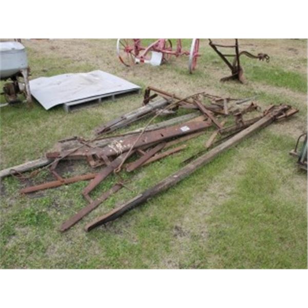 1 LOT OF EVENERS, WAGON POLES, ETC