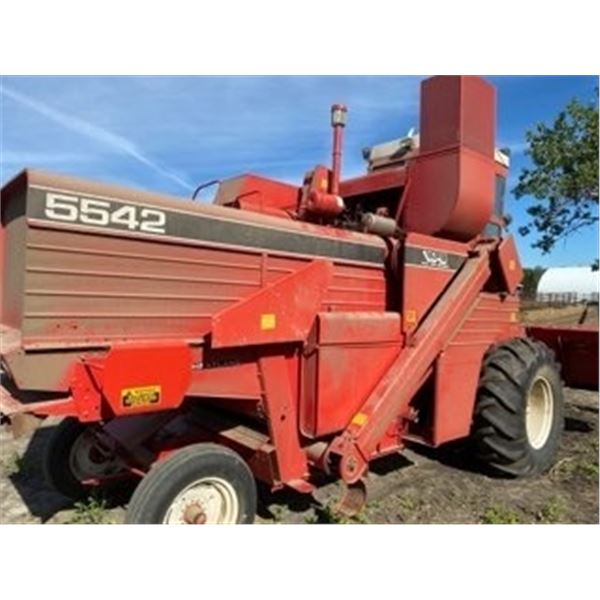 WHITE 5542 COMBINE