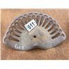 Image 1 : ANTIQUE TRACTOR SEAT