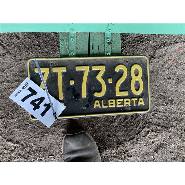 (LOT 741/742)  ALBERTA LICENCE PLATE SET DATED 1969 (PER PLATE TIMES 2)