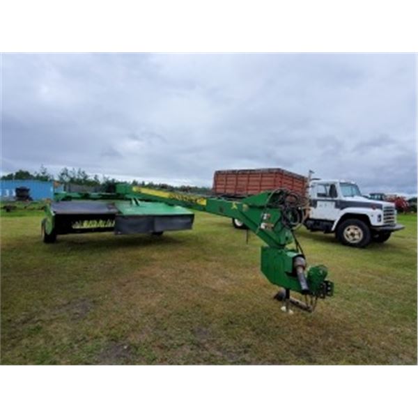 JOHN DEERE 945 - 13' DISC BINE