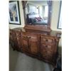 Image 3 : Dresser with Mirror