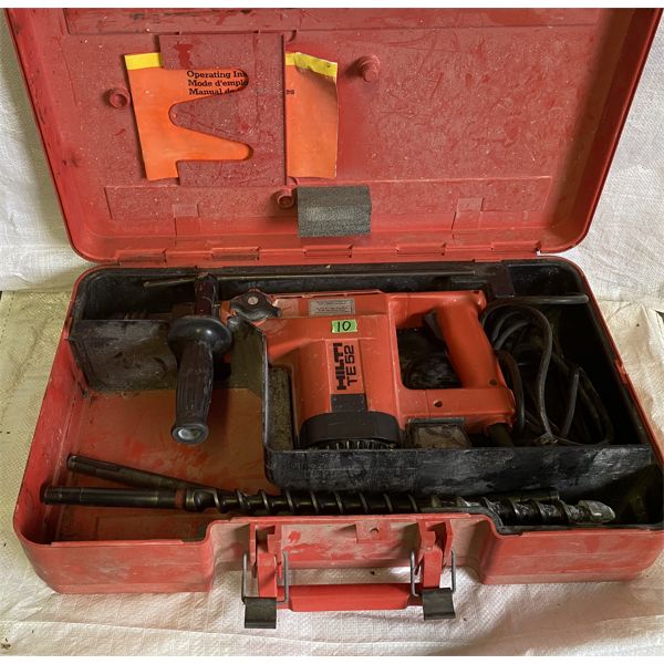 HILTI MODEL TE52 HD DRILL W/ BITS & CASE
