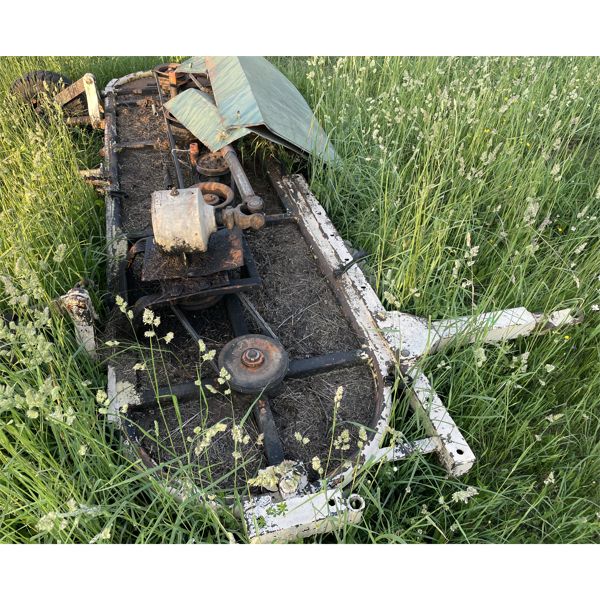 NEW IDEA (?) TOW BEHIND BUSH HOG - APPROX 11'