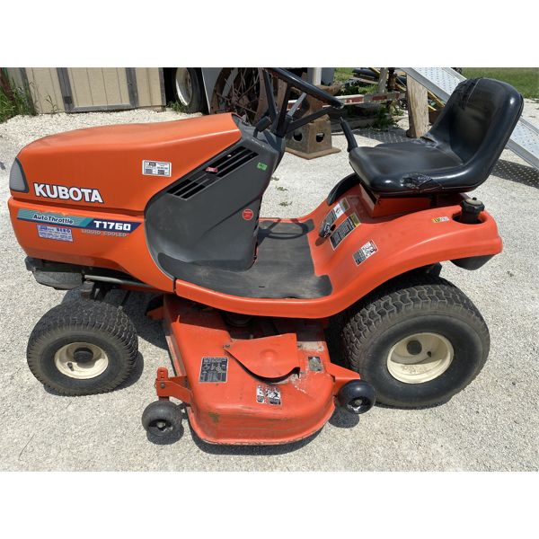 KUBOTA MODEL T1760 LAWN TRACTOR - 48" - APPEARS IN GOOD WORKING CONDITION.