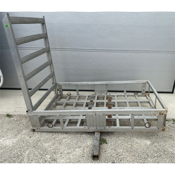 ALUM BAR HITCH STYLE CARGO CARRIER W/ SIDE RAMP.