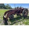 Image 2 : FARMALL MODEL H GAS TRACTOR W/ LOADER