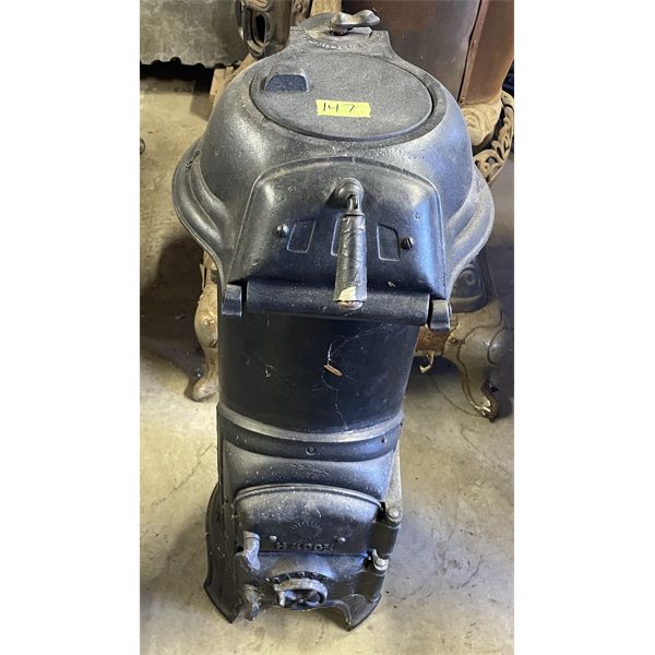 SMALL CAST STOVE