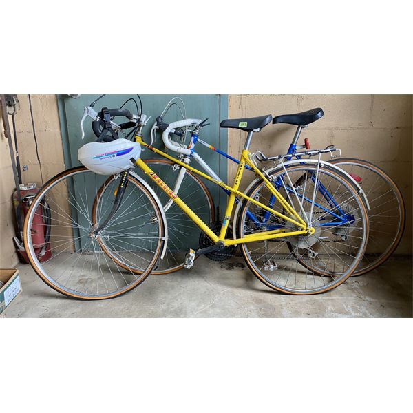 LOT OF 2 - ROAD BIKES - RALEIGH & SUPER CYCLE - 27"