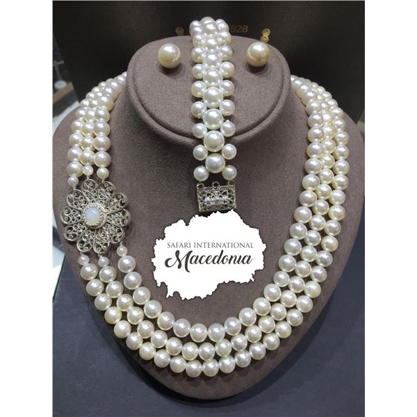 THE PEARLS OF ORHID