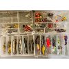 Image 1 : 4 TRAYS OF FISHING LURES & FISHING HOOKS