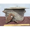 Image 1 : LOT OF 2 - COPPER BOILER & WOOD VICE