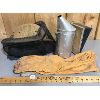 Image 1 : LOT OF BEEKEEPER EQUIPMENT
