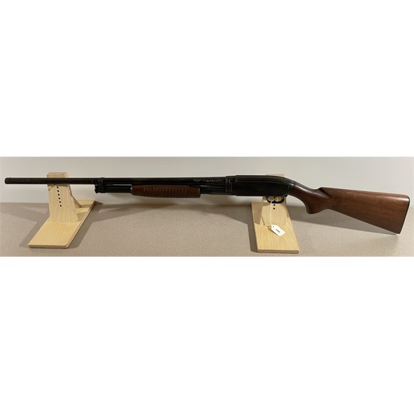 WINCHESTER MODEL 12 IN 12 GA
