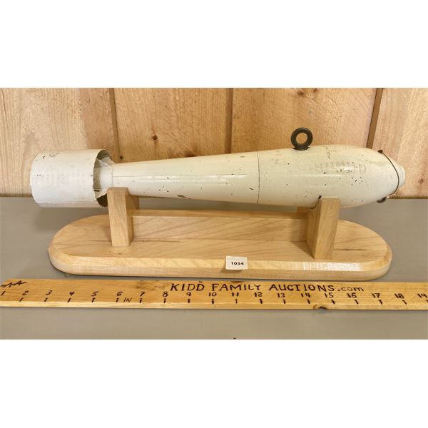 1945 NAVY - PRACTICE BOMB W/ DISPLAY STAND - BROAD ARROW MARKINGS ...