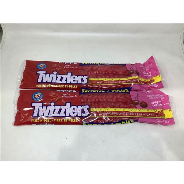 Twizzlers Pull n Peel 652 g Lot Of 2