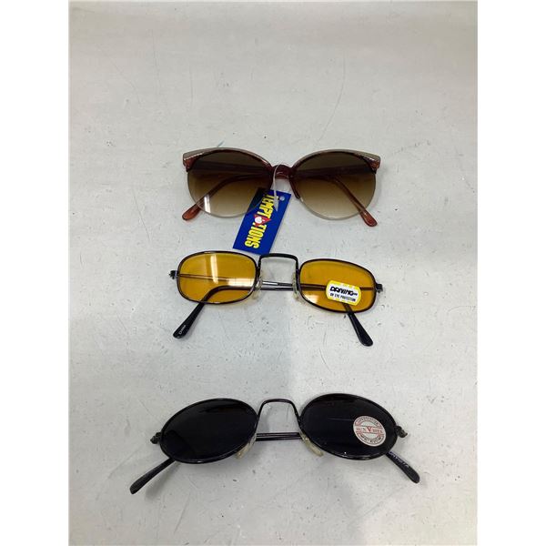 Lot of Assorted Sunglasses