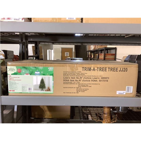 Holiday Living 5ft Pre-Lit Woodbury Tree