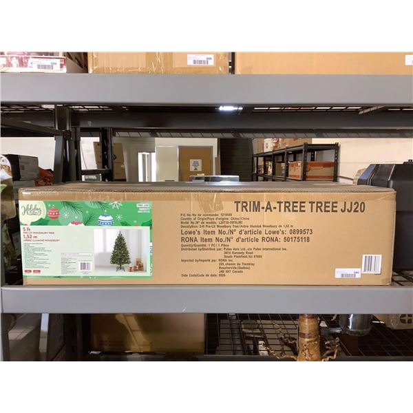 Holiday Living 5ft Pre-Lit Woodbury Tree