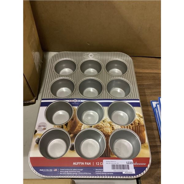 USA Pan 12 Cup Cupcake/Muffin Pan