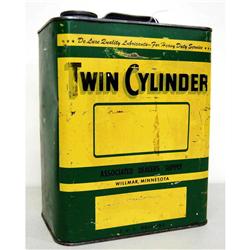 Twin cylinder oil can