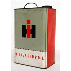 I.H. Milker pump oil can