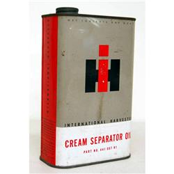I.H. cream separator + milker oil
