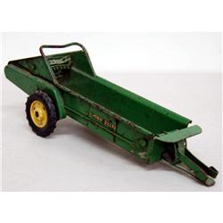 John Deere long handled manure spreader
