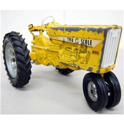 Tru Scale 890 yellow tractor