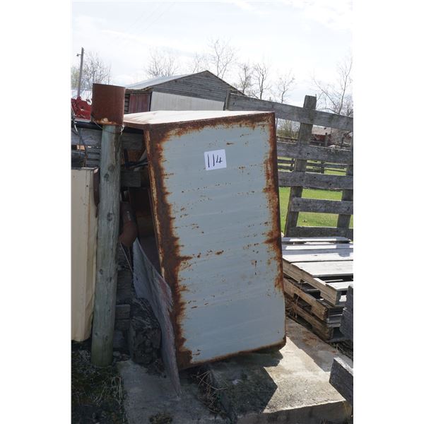 4' x 8' Stock Water Tank