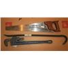 Image 2 : Pipe wrench, goose neck & saw