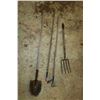 Image 2 : Lot misc. Garden tools