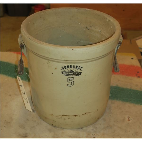 5 Gal Sunburst Crock, Appears in good condition