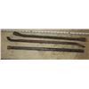 Image 1 : 2 Pry Bars & Chisel