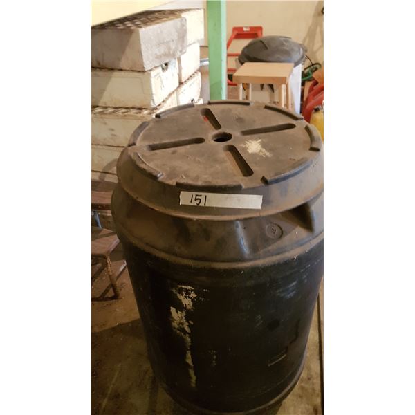 Barrel With Lid + Contents