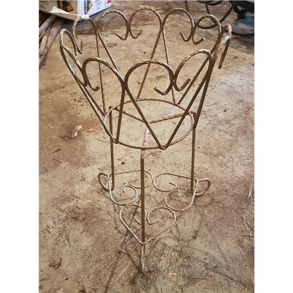 Decorative metal pot holder 20" tall