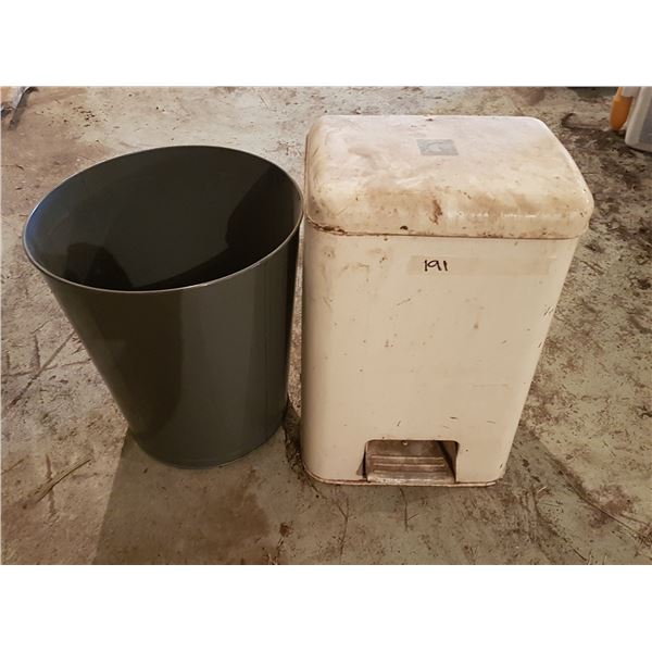 2 Metal Waste Baskets 15"×19"