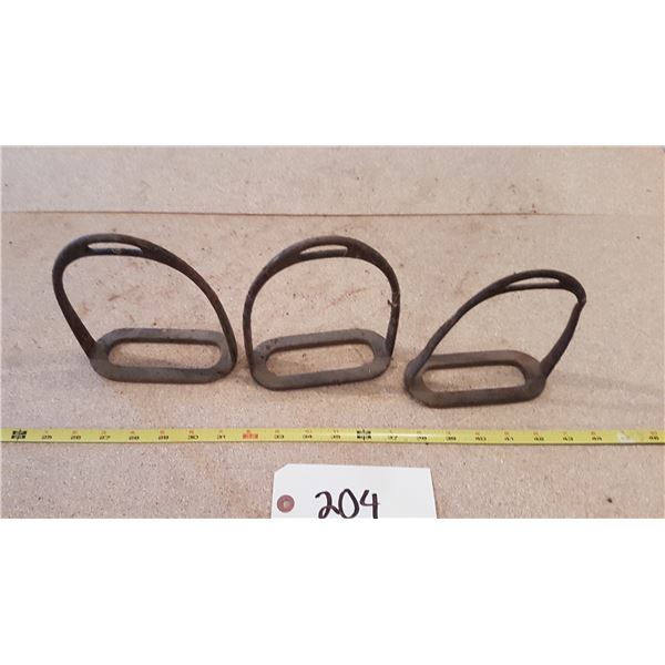 3 Metal Stirrups